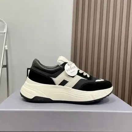 Zapatillas de mujer: Blancas con plataforma